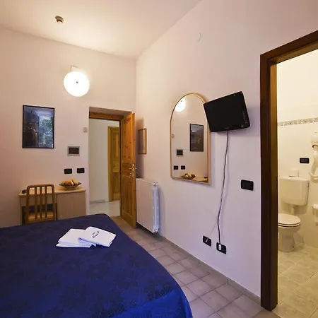 Hotel Riva Del Sole 2*