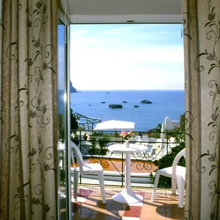Riva Del Sole Hotel